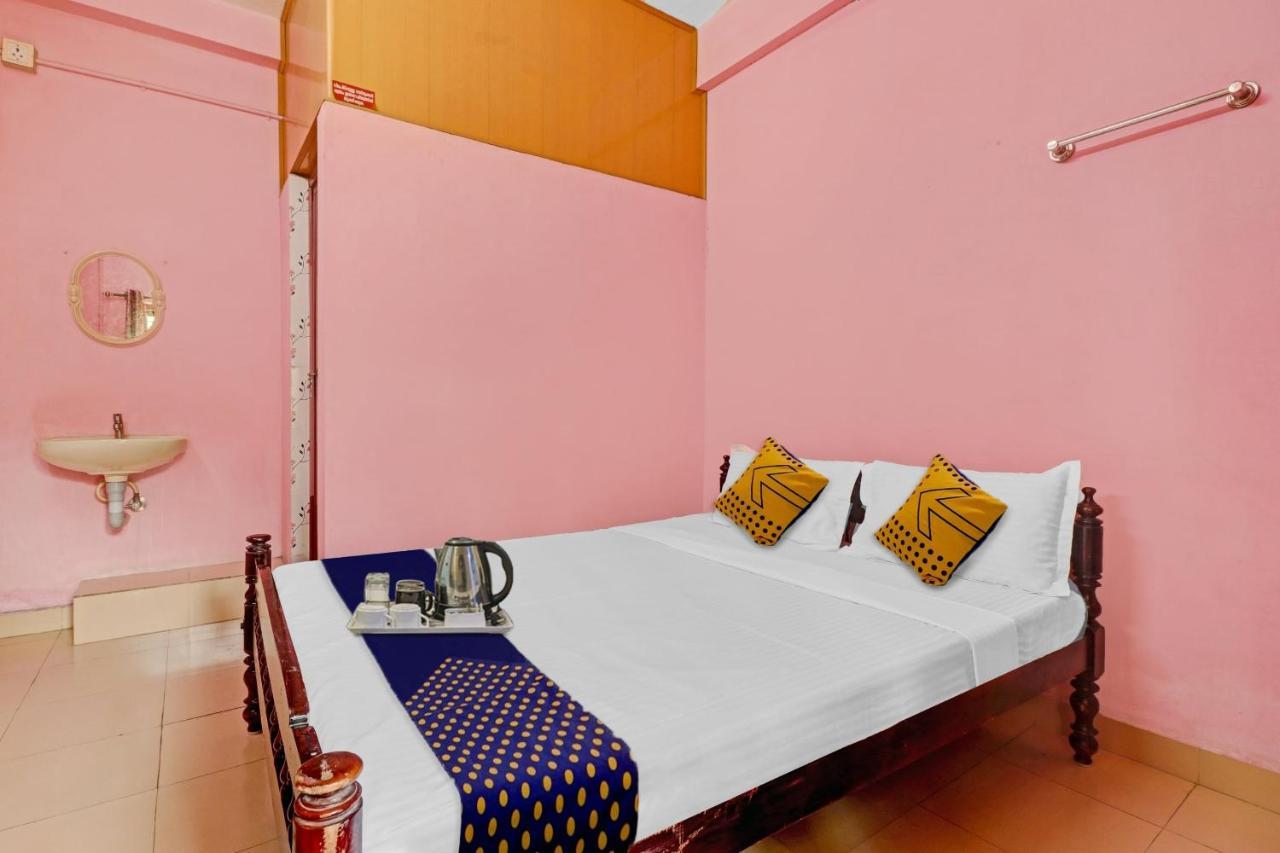 Spot On Taaza Residency Hotel Perumpāvūr Екстериор снимка